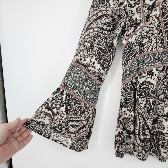 American Eagle Outfitters Womens Peasant Top Size‎ S Paisley Velvet Trim Boho - Picture 2 of 9